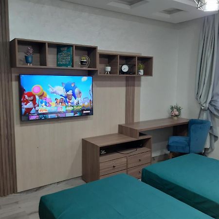 Appartement Pour Familles En Residence Avec Piscine Et Wifi Marrakesz Zewnętrze zdjęcie