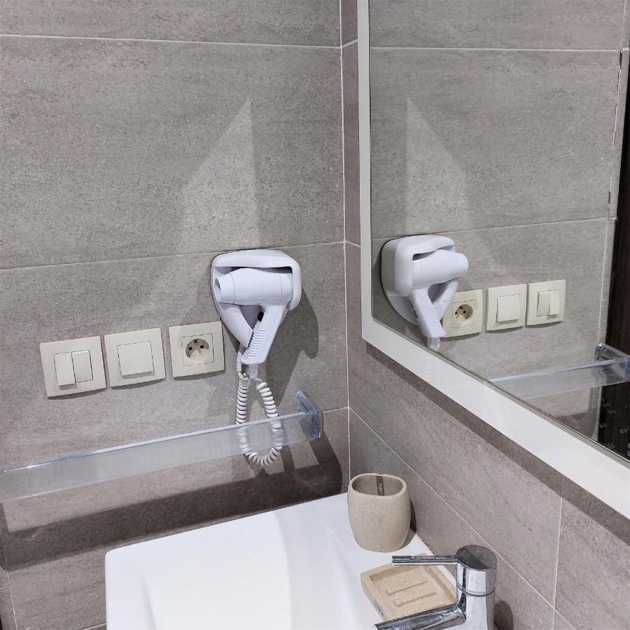 Appartement Pour Familles En Residence Avec Piscine Et Wifi Marrakesz Zewnętrze zdjęcie