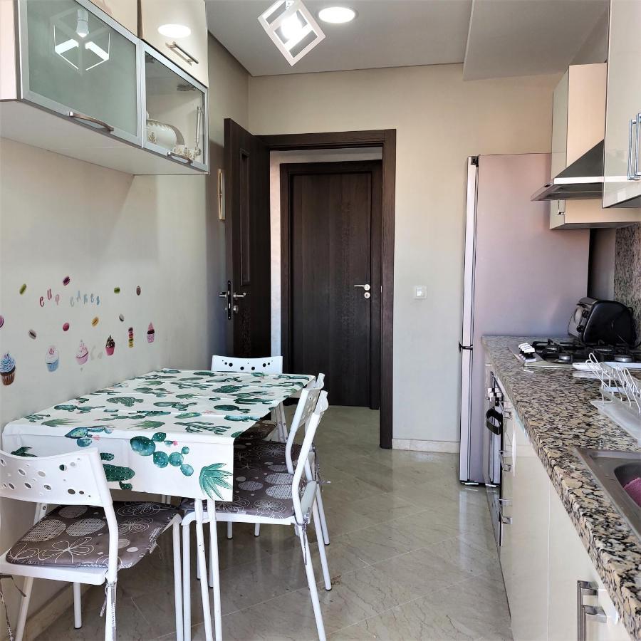 Appartement Pour Familles En Residence Avec Piscine Et Wifi Marrakesz Zewnętrze zdjęcie
