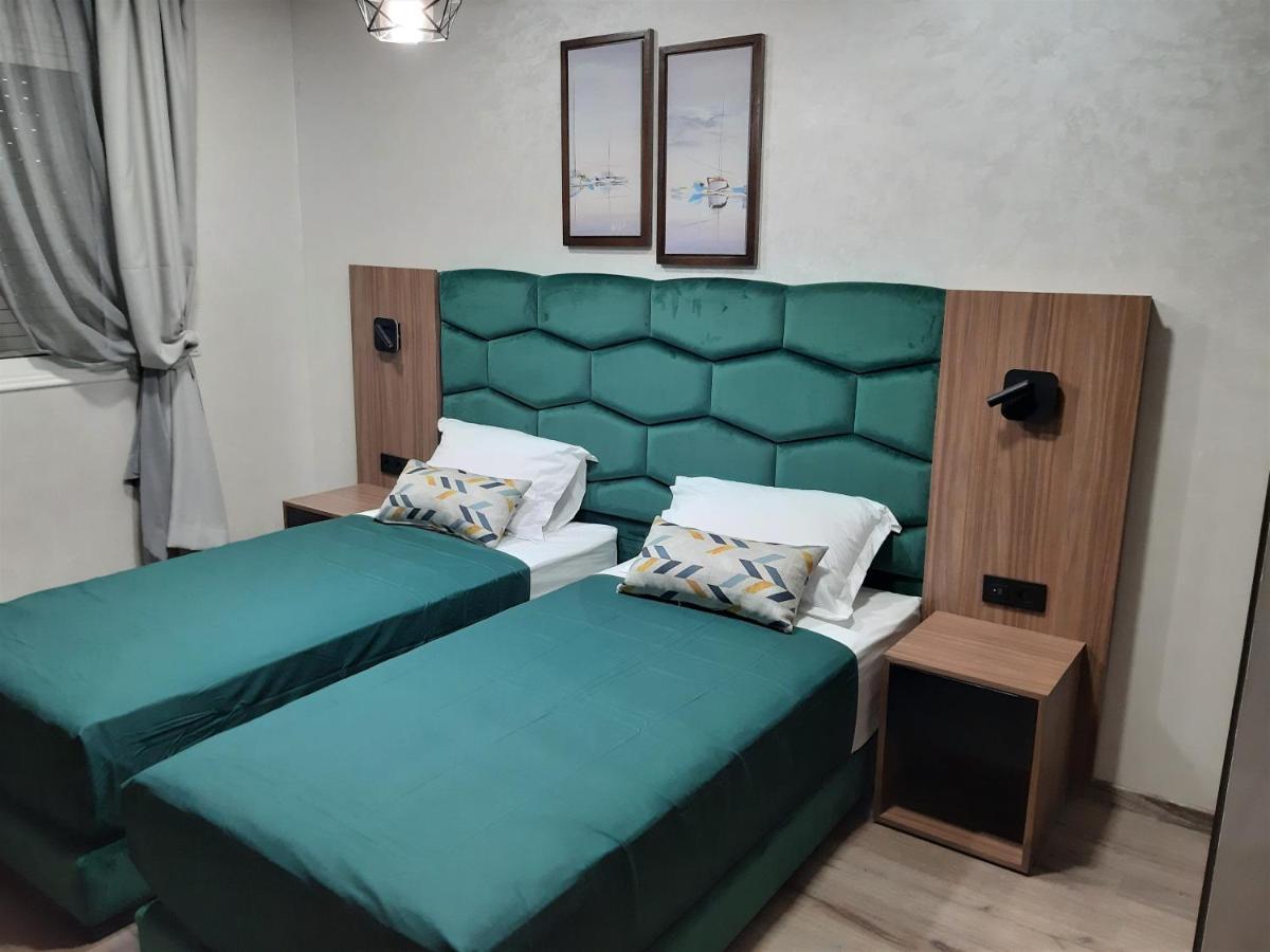 Appartement Pour Familles En Residence Avec Piscine Et Wifi Marrakesz Zewnętrze zdjęcie