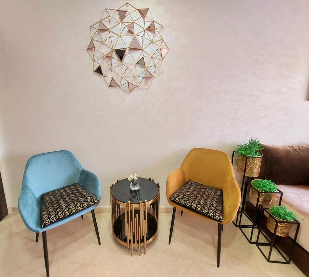 Appartement Pour Familles En Residence Avec Piscine Et Wifi Marrakesz Zewnętrze zdjęcie